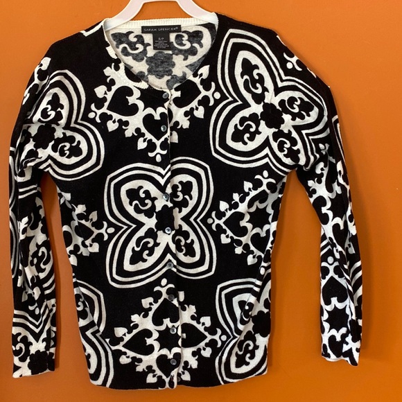 Sarah Spencer, ladies cotton button up cardigan in black and white. - Picture 2 of 8